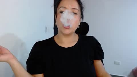 Snapshot of jjulietha95 chatting on January 22, 9:13 am Julieta online show from January 22, 9:13 am