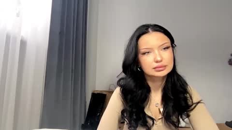 Joan online show from February 10, 7:55 am