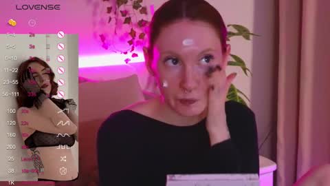 Snapshot of joe___joe chatting on December 4, 4:54 am Joe online show from December 4, 4:54 am