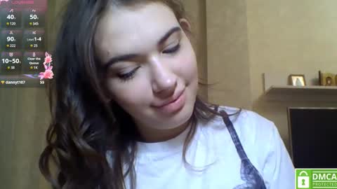 Jennifer online show from March 8, 3:38 pm