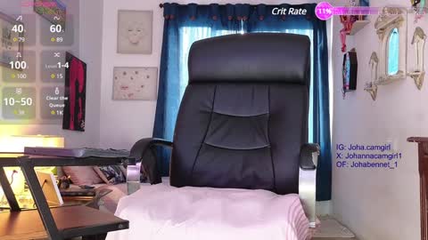 Snapshot of johabennet_ chatting on December 23, 2:28 pm . Johanna Bennet Model Indepenent . online show from December 23, 2:28 pm