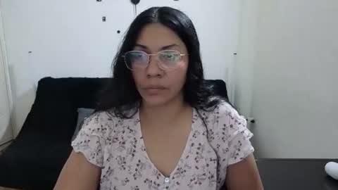 johana_collins online show from March 10, 2:21 pm