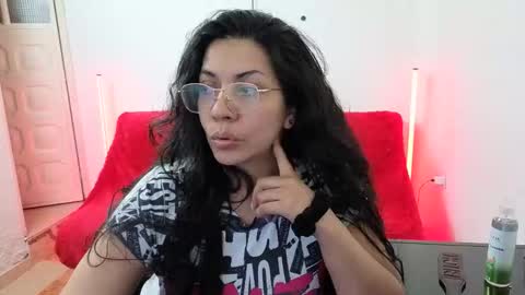 johana_collins online show from March 5, 6:59 pm