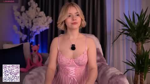 Paula online show from November 15, 4:13 am