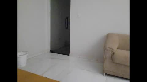 jojooo27 online show from April 15, 2:01 am