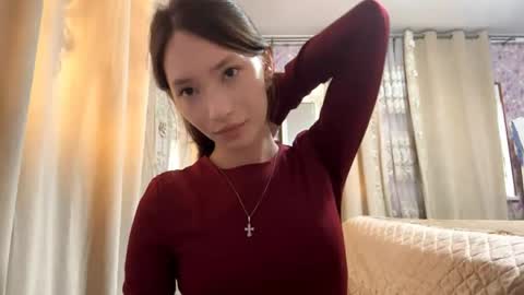 Sakura online show from May 18, 2:12 pm