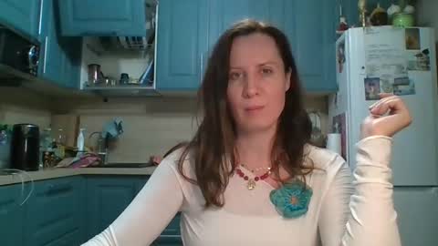 you can call me my Queen online show from May 26, 6:29 pm