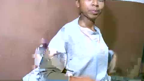 Snapshot of joliekah27 chatting on March 7, 4:00 pm joliekah27 online show from March 7, 4:00 pm