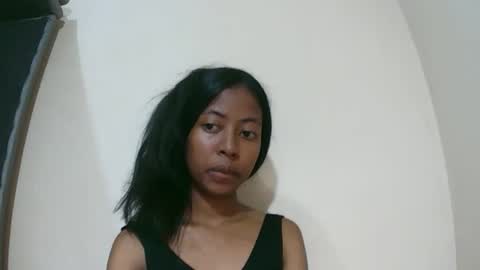 joliekah27 online show from December 16, 9:09 pm