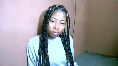 Snapshot of joliekah27 chatting on February 26, 8:35 pm joliekah27 online show from February 26, 8:35 pm