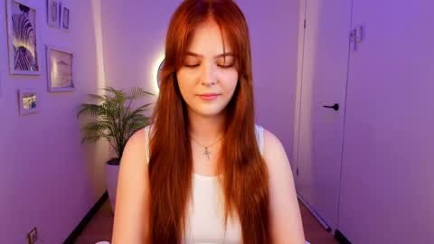 Polly  online show from May 6, 3:21 am