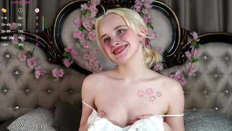 Alice online show from March 29, 11:42 am