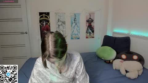 Mila online show from November 28, 3:53 am