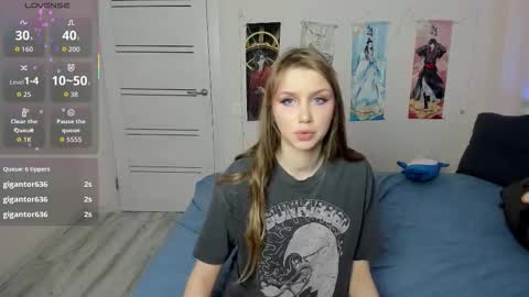 Mila online show from October 10, 7:02 am