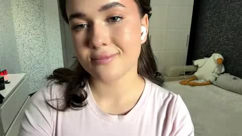 Eli online show from April 8, 11:23 am