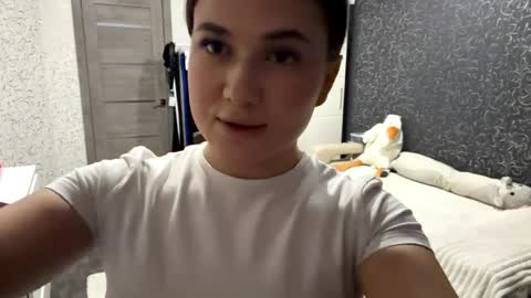 Eli online show from April 2, 12:02 pm