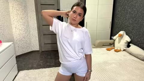 Eli online show from April 14, 11:21 am