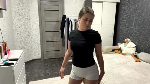 Eli online show from April 25, 11:24 am