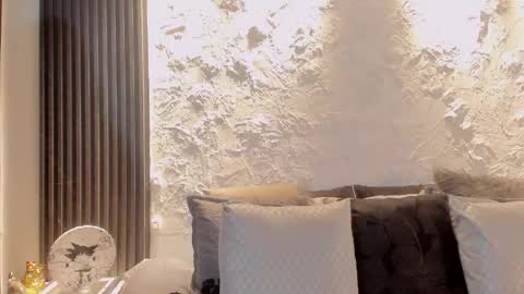 joselin online show from June 6, 1:28 pm