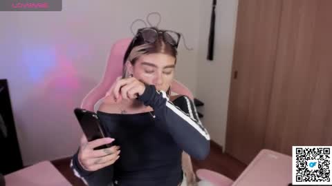 josephine   independent model    online show from February 23, 10:59 pm