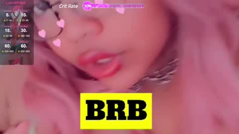 Snapshot of juicy_elenxx chatting on December 2, 10:10 pm EleN online show from December 2, 10:10 pm