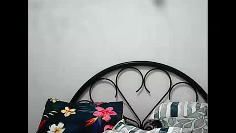 juicybryci online show from October 14, 7:11 am