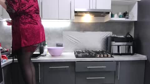 juliamorgann online show from February 12, 8:27 am