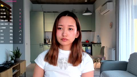 julia online show from December 20, 10:16 am