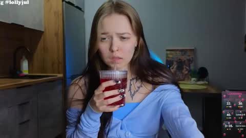 julidropp online show from March 2, 6:57 pm