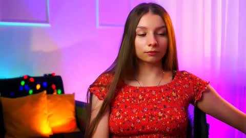 juliedaniel online show from February 6, 10:40 am