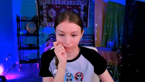 juliedaniel online show from March 2, 5:52 am