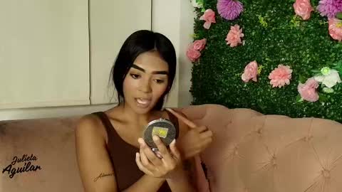 Juli online show from January 10, 8:02 pm