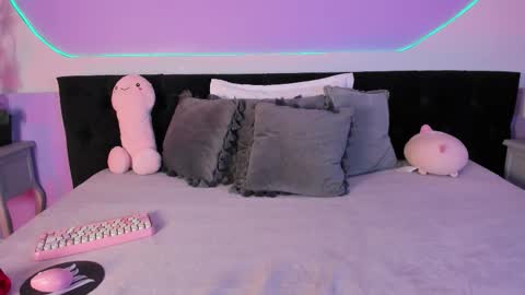 Julieta  online show from December 3, 12:07 pm