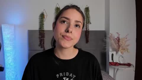 Julieta Snow online show from February 13, 6:20 pm