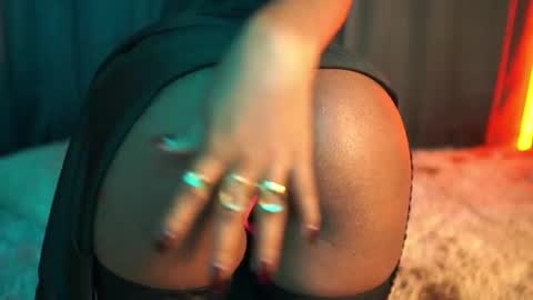 julietawinona online show from February 25, 10:41 pm