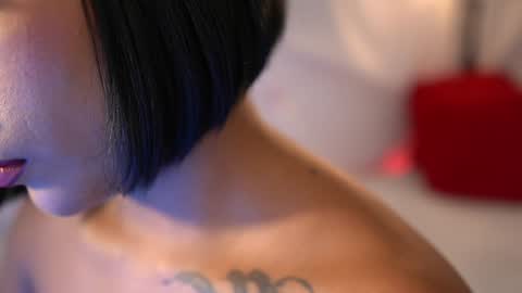 julietawinona online show from January 26, 9:51 pm