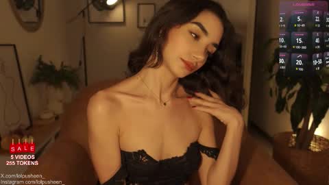 Snapshot of juliette_dee chatting on October 25, 11:00 pm Juliette Dee online show from October 25, 11:00 pm