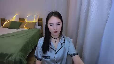 juliettemonli online show from June 17, 11:44 am