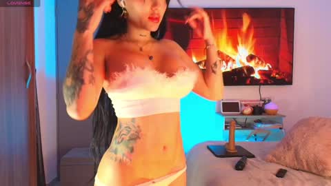 Snapshot of july__villa chatting on January 7, 2:31 am JULY HELP ME GET TO THE 100 LIKES online show from January 7, 2:31 am