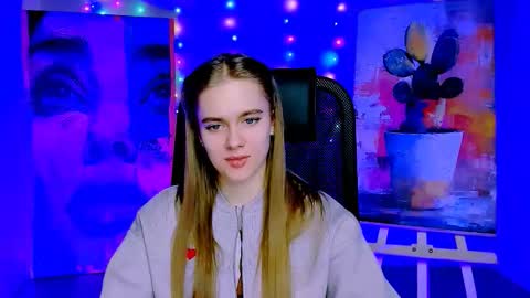 junewoods online show from March 5, 3:19 pm