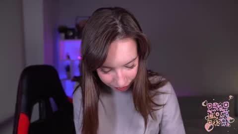 Snapshot of just_emmy chatting on February 27, 4:52 am just call me Emmy online show from February 27, 4:52 am