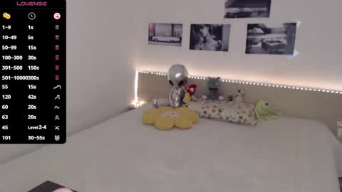 Julie online show from December 16, 5:35 am