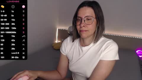 Julie online show from June 26, 3:46 pm