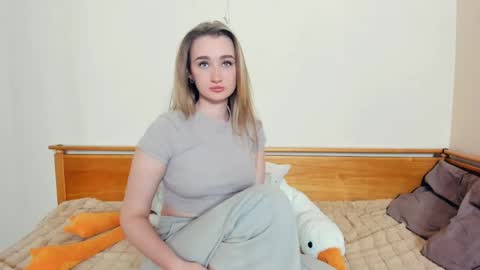 Alice online show from April 25, 1:41 pm