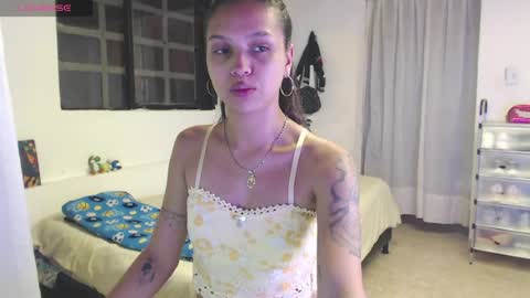 kaeliyh online show from April 12, 3:59 pm