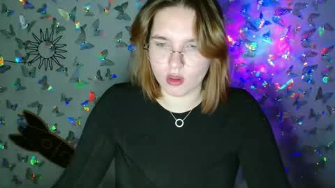 Snapshot of kaitlin_kk chatting on September 28, 10:20 am Kaitlin online show from September 28, 10:20 am