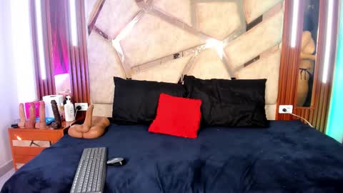 kalifa_latin online show from March 19, 8:57 pm