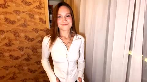 Snapshot of kallieboice chatting on October 30, 3:57 pm Kallie online show from October 30, 3:57 pm