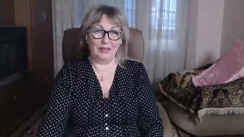 kalliiina online show from December 22, 8:28 am