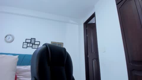 Kamilalopez online show from November 27, 11:40 pm